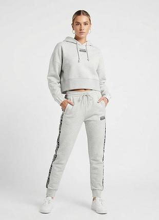 Костюм adidas жіночій