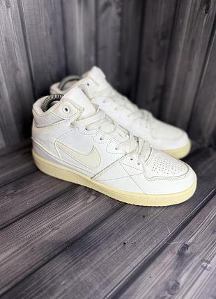 Кросівки nike priority mid gs