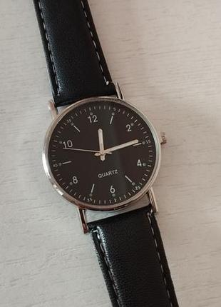 Люмінесцентний чоловічий годинник quartz