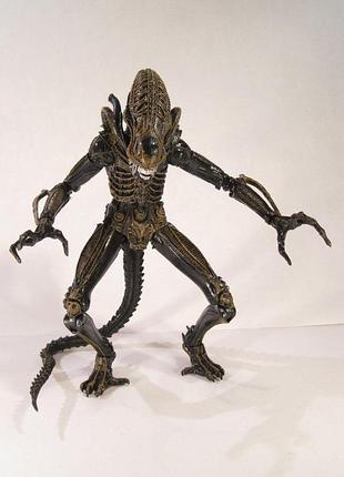 Чужой (alien-warrior) (шарнир) 5