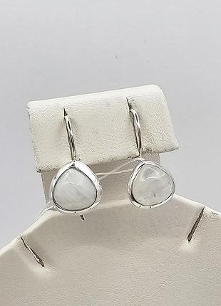 Сережки серебряные с лунным камнем 3,81 г