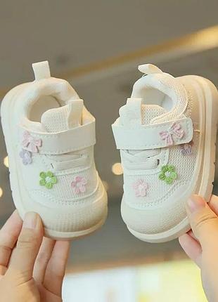 Весенние кроссовки для девочек 🌺