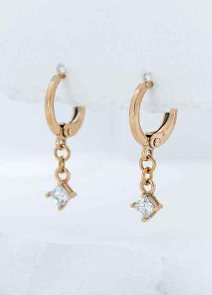 Серьги подвески лея 58762 23х5мм белые фианиты 1.4г позолота 18к тм xuping