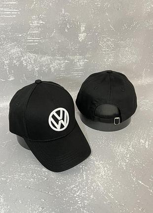Кепка черная с белой вышивкой фольксваген (volkswagen)