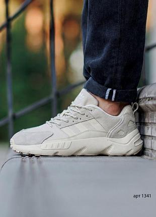Бежевые кроссовки из натуральной замши adidas