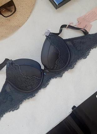 Брендовий,  неймовірно  спокусливий  бюстгальтер
від boux avenue