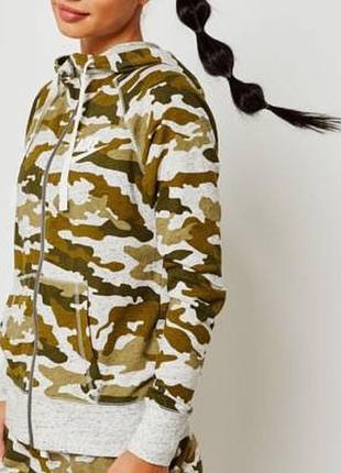Зіпхуді кофта з капюшоном на змійці nike для жінок розмір м ao9174-395