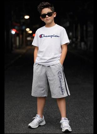 Суперовые легкие шорты champion
