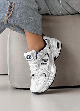 Кросівки жіночі білі дихаючі весна