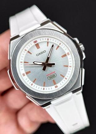 Часы женские casio lwa-300h-7e timeless collection оригинал гарантия 2 года в коробке