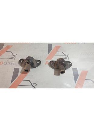 Фіксатор газового упору кришки багажника 905288h300 nissan x-trail t30 бензин