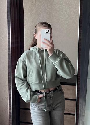 Вкорочений худі від zara