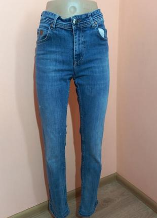 Джинси tommy hilfiger denim – надійність та стиль