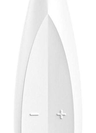 Вибратор для клитора satisfyer twirling fun white 5