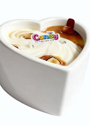 Массажная свеча с ароматом орехового крема candy nut cream в форме сердца, 70 мл