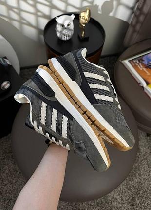 Мужские кроссовки adidas zx 700 c olive black