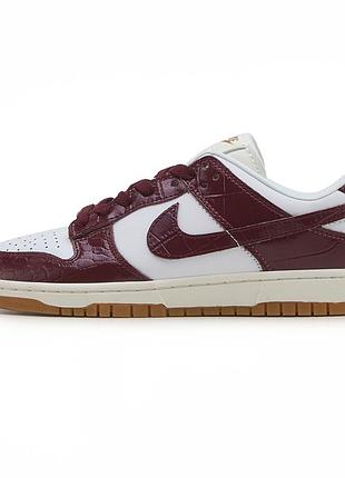 Nike dunk low lx team red croc