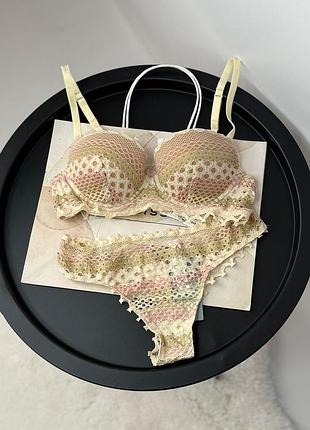 Бюстгалтер intimissimi модели sofia и bellissima