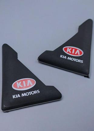 Уголки на двери автомобиля kia для защиты от сколов, трафаретная печать