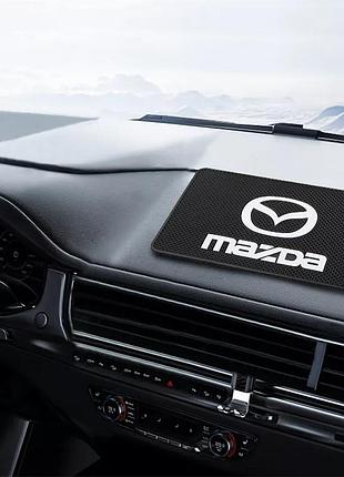 Антискользящий коврик на панель авто mazda (мазда)