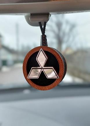 Подвеска ароматизатор mitsubishi с эффектом переливания
