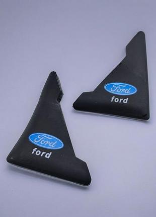 Уголки на двери автомобиля ford для защиты от сколов, трафаретная печать