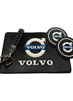Комплект volvo брелок та килимки в авто.