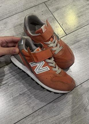 Кросівки new balance