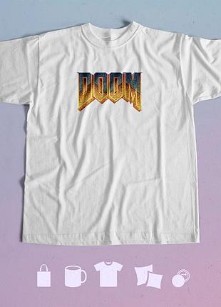 Футболка с принтом doom l біла