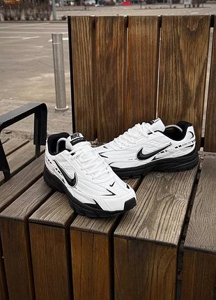 Nike initiator 9