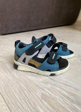 Сандалі шкіряні оригінал ecco mini stride 761141 рр.21