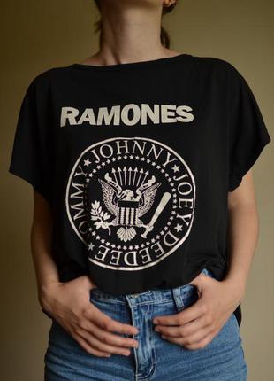 Футболка ramones
