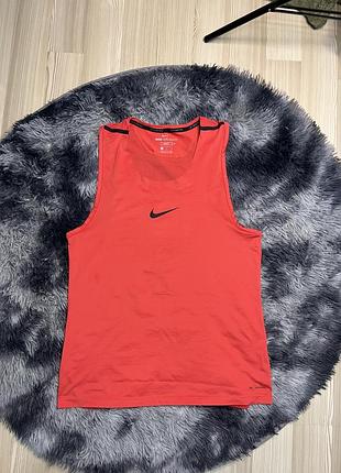 Чоловіча спортивна майка бренду nike , оригінал , розмір m