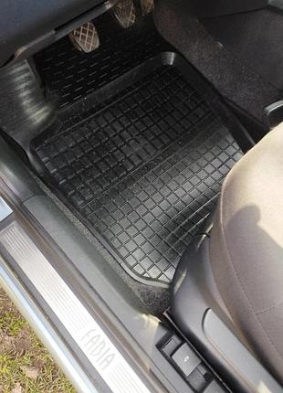 Резиновые коврики с бортиком (4 шт, polytep) для skoda fabia 2000-2007 гг