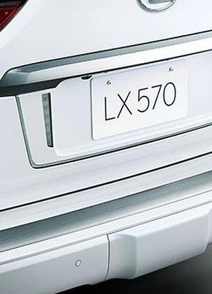 Вставка заднего бампера с хромом (2016-2026) для lexus lx570/450d