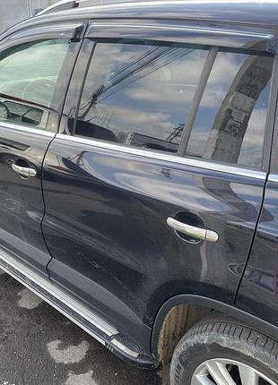 Дефлекторы окон (ветровики) volkswagen tiguan 2007-2016 (на скотче) (hic)