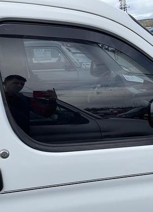 Дефлекторы окон (ветровики) peugeot partner i 2002-2008 (heko) передні /citroen berlingo