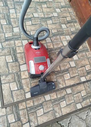 Пылесос miele compact c1