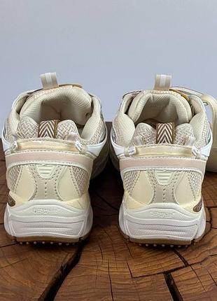 Off white be right back beige 8