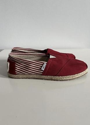 Еспадрильї / мокасини / сліпони toms