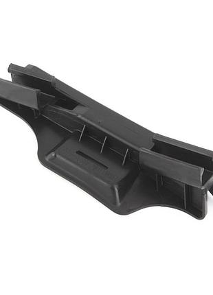Оригинальное крепление переднего бампера hyundai getz 2002- 2011, правое, 865161c300