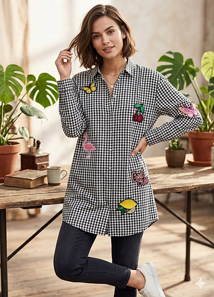 Удлиненная рубашка h&amp;m divided в клетку с нашивками