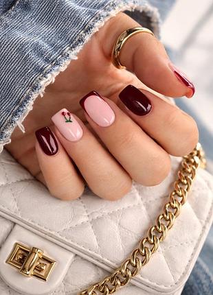 Cherry mood: трендовий манікюр