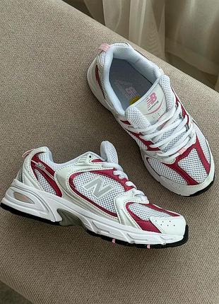 Круті жіночі кросівки new balance 530 white red/pink білі з малиновим