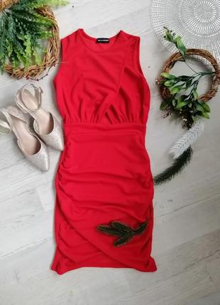 Сукня червоне по фігурі міні2 фото