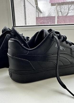Кросівки puma - орегінал!!!нові , раз одягнуті, дитині виявилися малуваті, чорні, класика, 35,5 розмір, стілька 22см