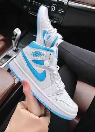 Кросівки найк джордан високі білі жіночі nike air jordan 1 retro high