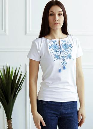 Прекрасная вышитая женская футболка, вышивка орнамент. 3xl