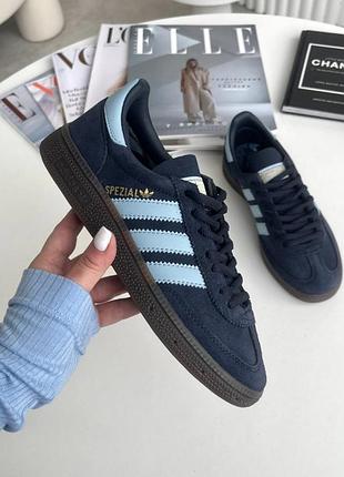 Adidas spezial