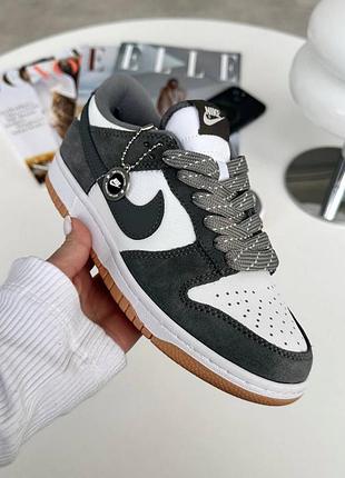 Nike dunk smoke gum